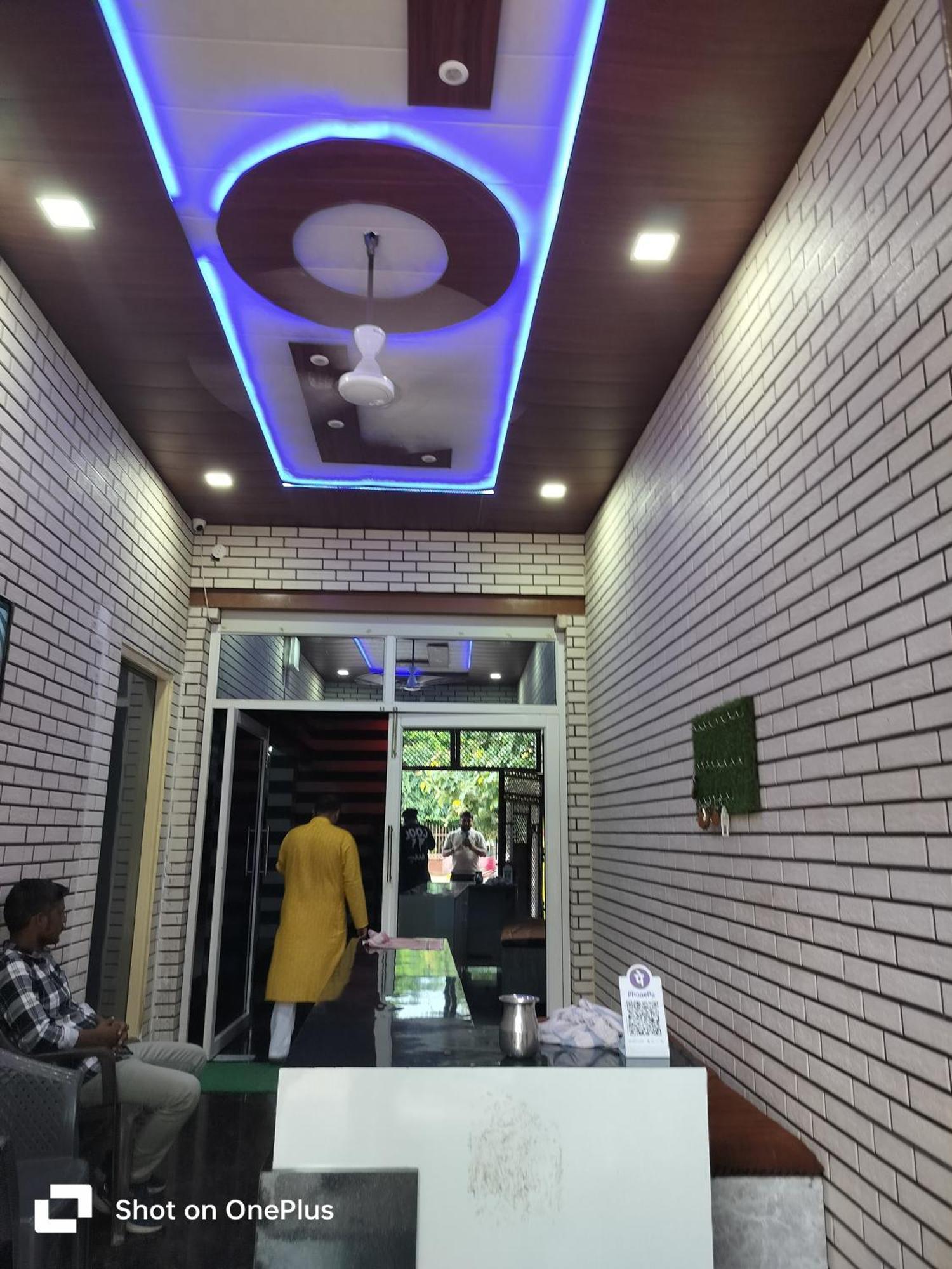 מלון Govardhan M&S Seva Sadan מראה חיצוני תמונה